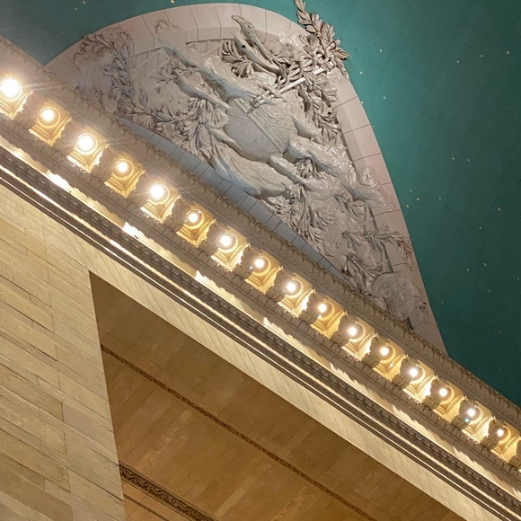 Meet your Posher, Roxanne - Picture 1 of 1